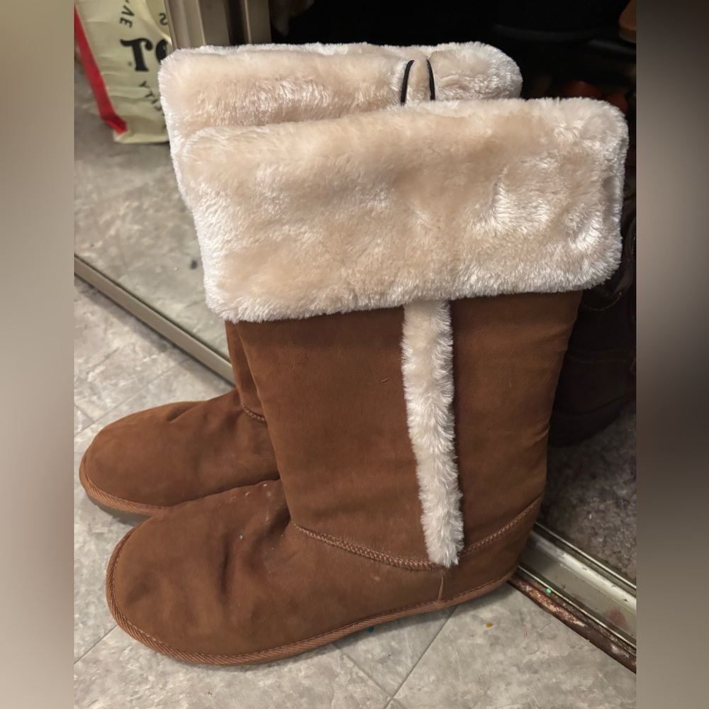 Arizona women size 9 boots